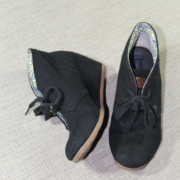 Mad Love Size 9 Canvas Lift Ankle Booties - Picture 2 of 6